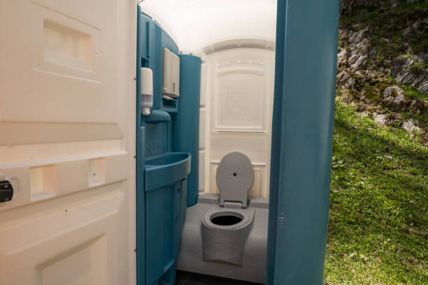 Best Porta potty rental for festivals  in Spring Valley, WI